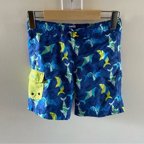 EUC UV Skinz Royal Blue Sharks SwimTrunks - Size 5 - Picture 2 of 5